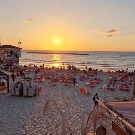 1B Patio Beach House Premium Location W/2 Balcony تل أبيب المظهر الخارجي الصورة