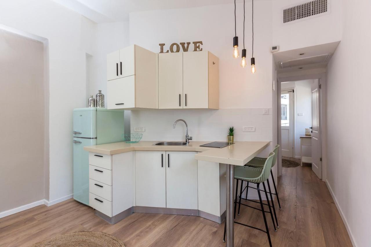 1B Patio Beach House Premium Location W/2 Balcony تل أبيب المظهر الخارجي الصورة