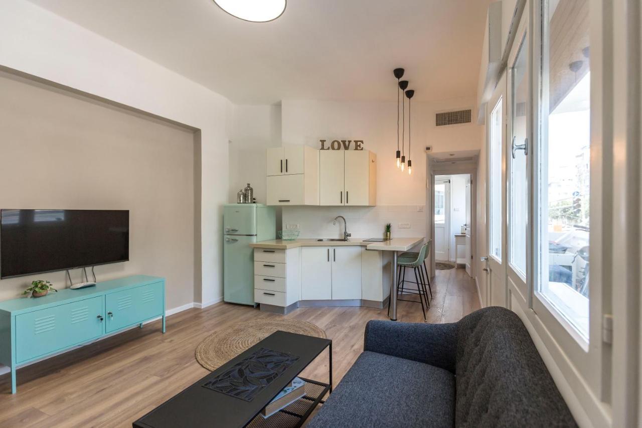 1B Patio Beach House Premium Location W/2 Balcony تل أبيب المظهر الخارجي الصورة
